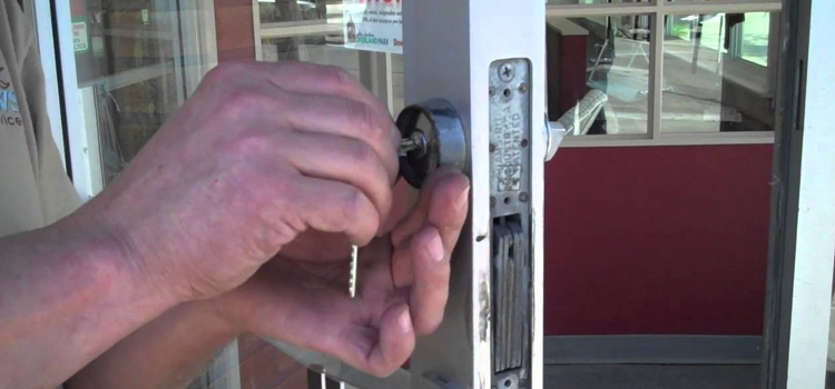 commercial door lock repair San Fernando